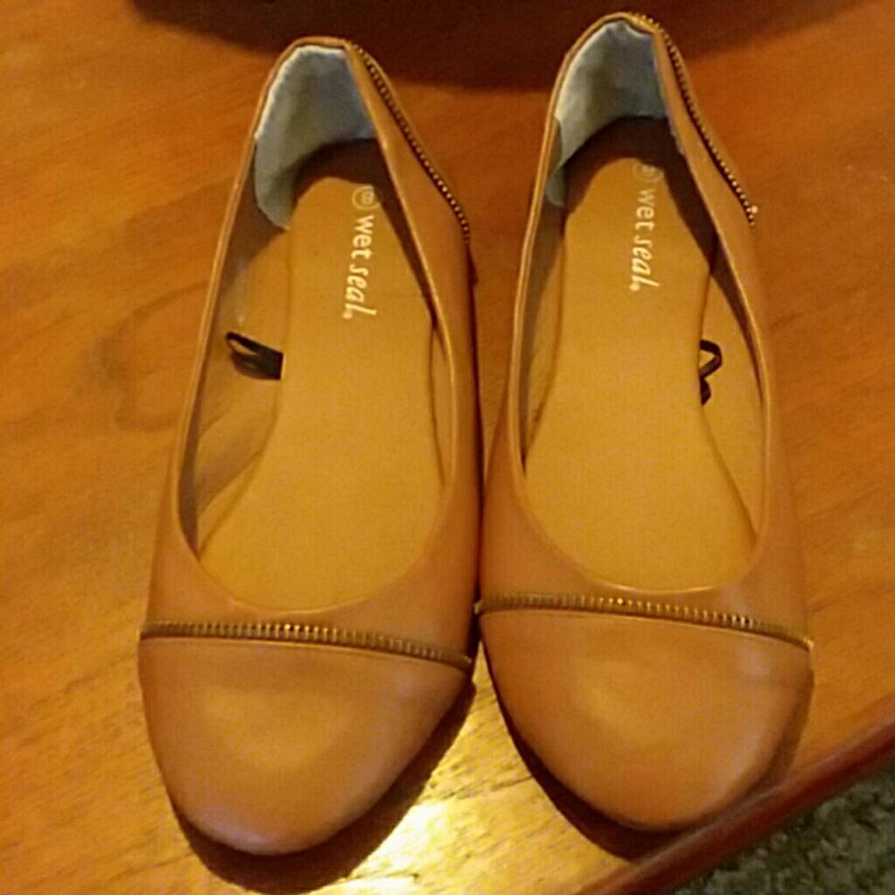 Wet seal flats